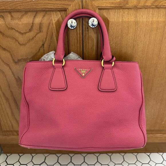 AUTHENTIC Prada $2,199 Vitello Daino Tote Begonia w/ Dustbag - Picture 5 of 11